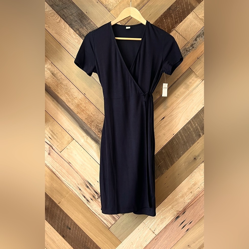 **SALE**🎉🎉Old Navy Women's Cap-Sleeve Wrap Dress ***NWT***